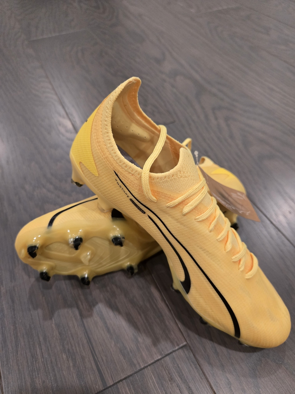 Puma Women's Ultra 8 Ultimate Pro Yellow Athletic Soccer Cleats Size US 7.5